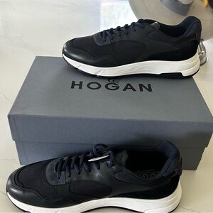 Hogan Black Sneakers Sleek Design Versatile Style